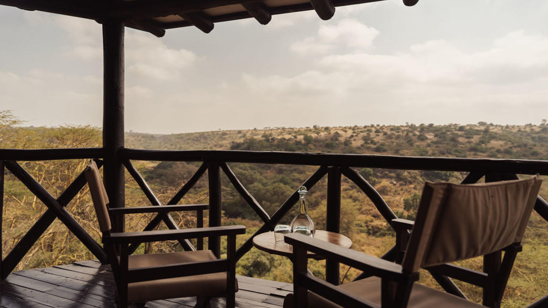 Lions Bluff Lodge